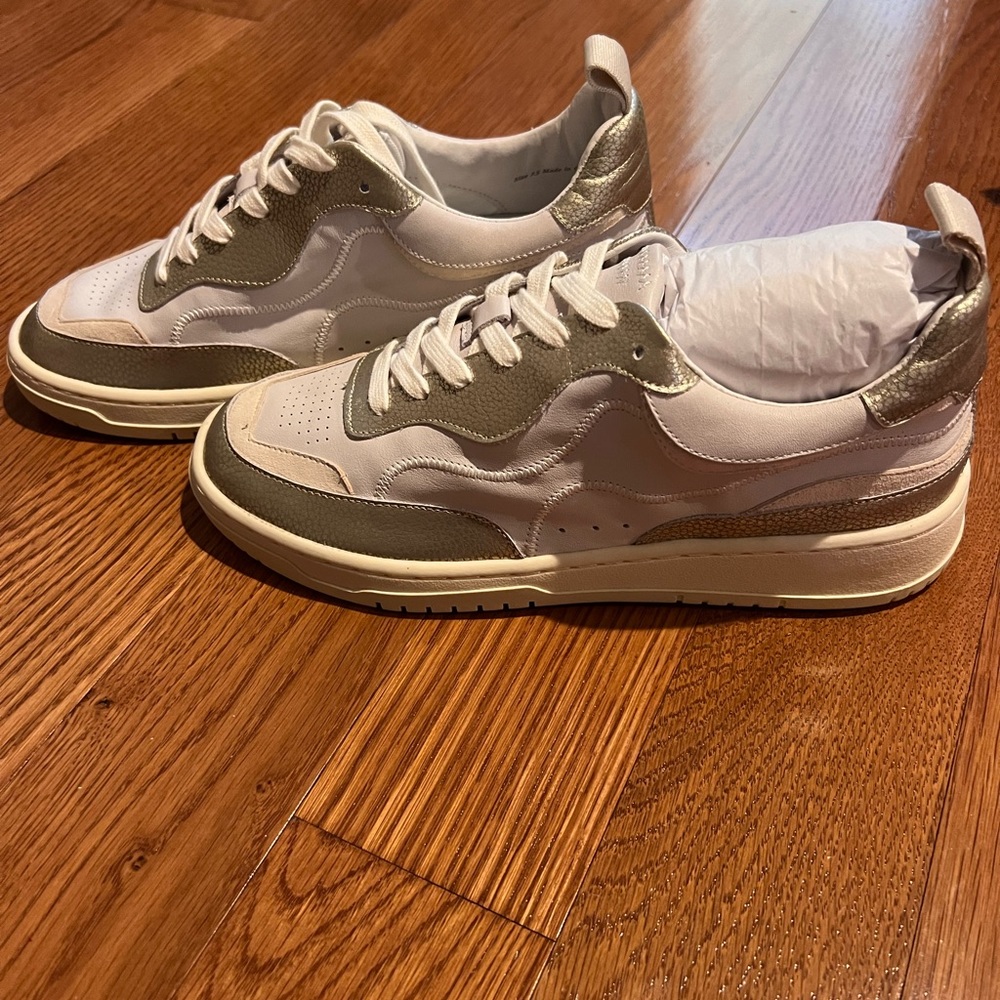 Dolce Vita Sneakers
